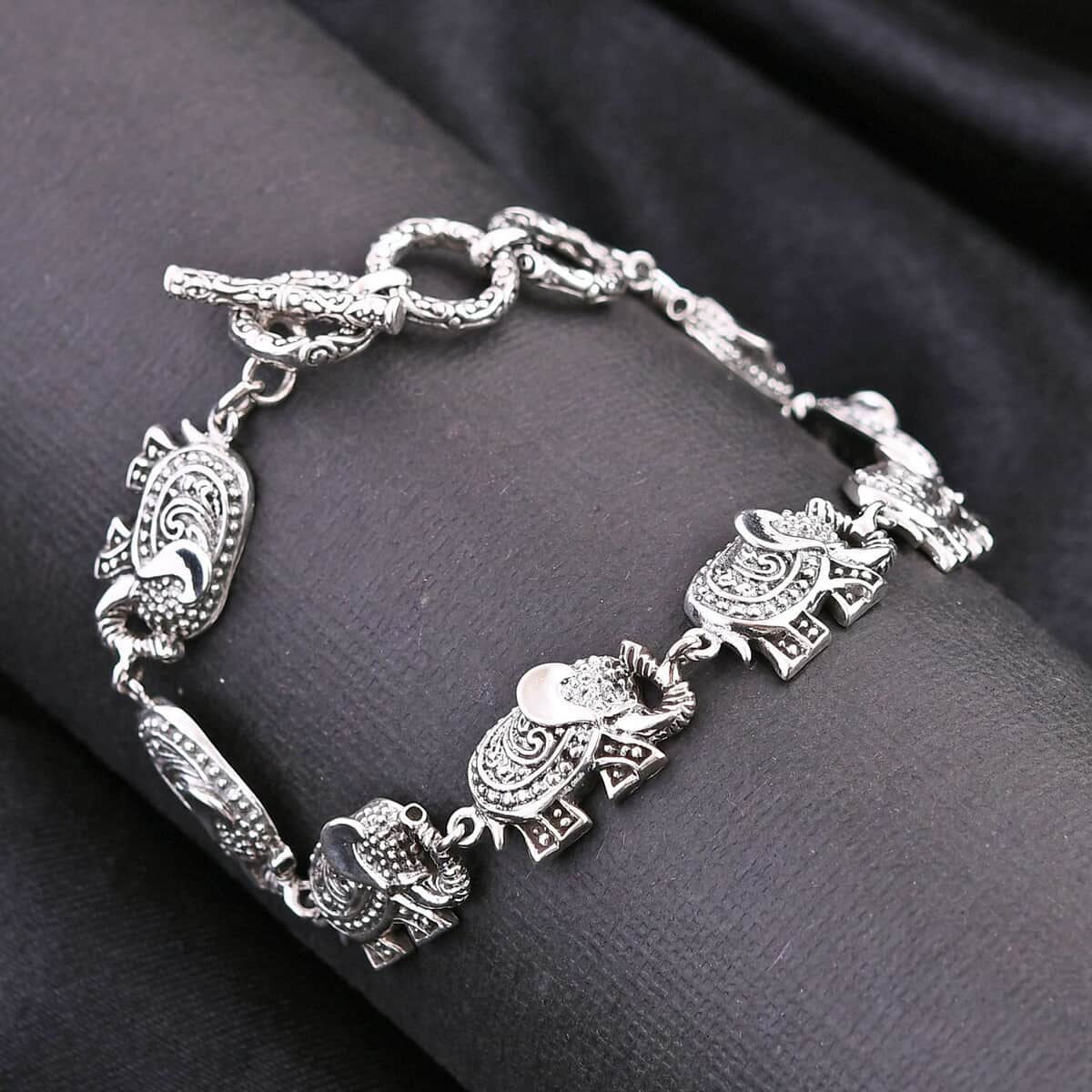 Bali Legacy Sterling Silver Toggle Clasp Elephant Bracelet (6.50-8.0In) 17.75 Grams image number 1