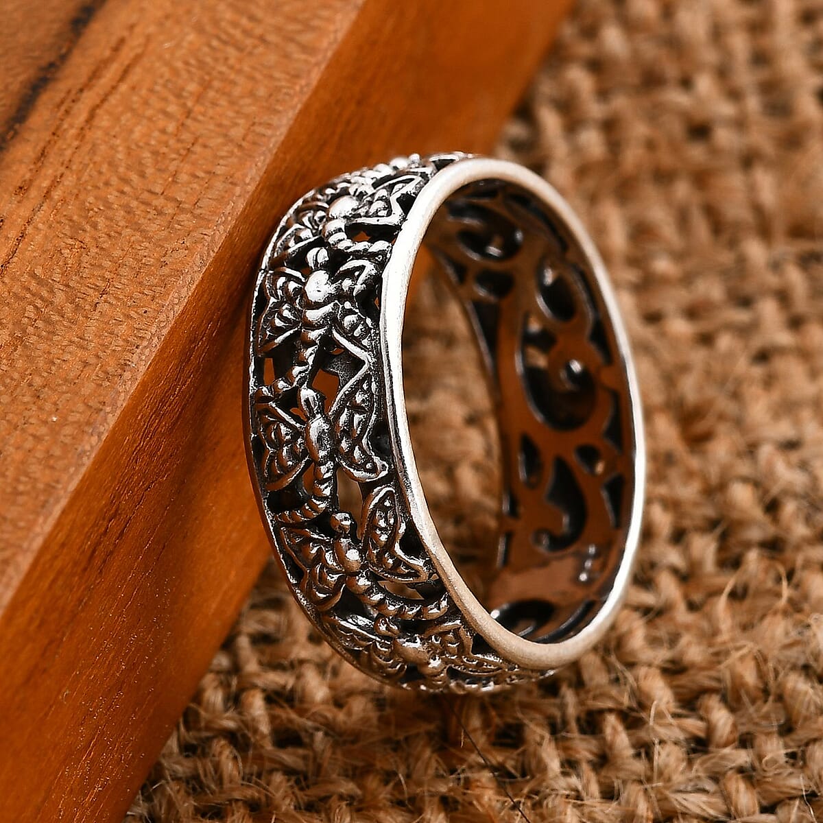 Bali Legacy Dragonfly Band Ring in Sterling Silver (Size 9.0) 3.70 Grams image number 1