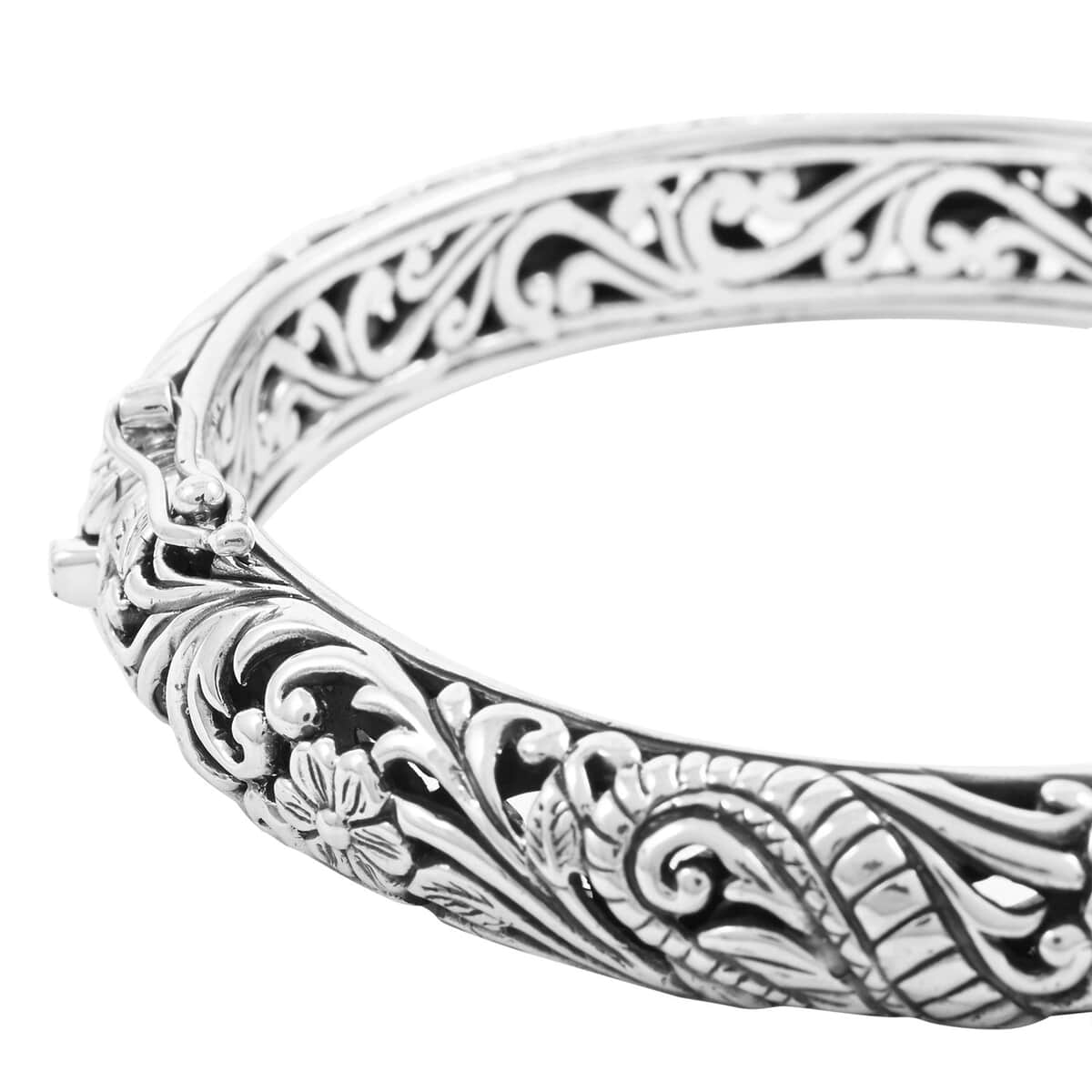 Bali Legacy Sterling Silver Dragon Bangle Bracelet (7.25 In) 42.75 Grams image number 4