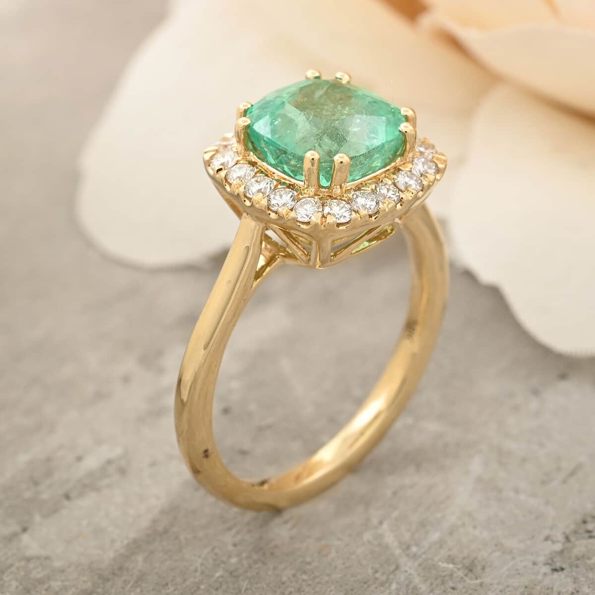 Iliana AAA Boyaca Colombian Emerald and G-H SI Diamond 2.95 ctw Ring in 18K Yellow Gold (Size 7.0) 4.85 Grams image number 1