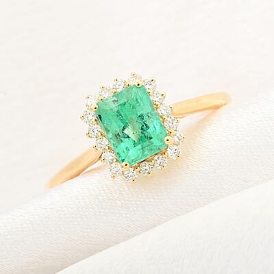 Certified & Appraised Iliana AAA Boyaca Colombian Emerald and G-H SI Diamond 1.55 ctw Ring in 18K Yellow Gold (Size 10.0)