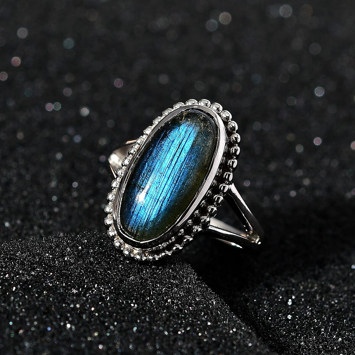 Malagasy Labradorite Solitaire Ring in Platinum Over Copper with Magnet (Size 11.0) 5.60 ctw image number 2
