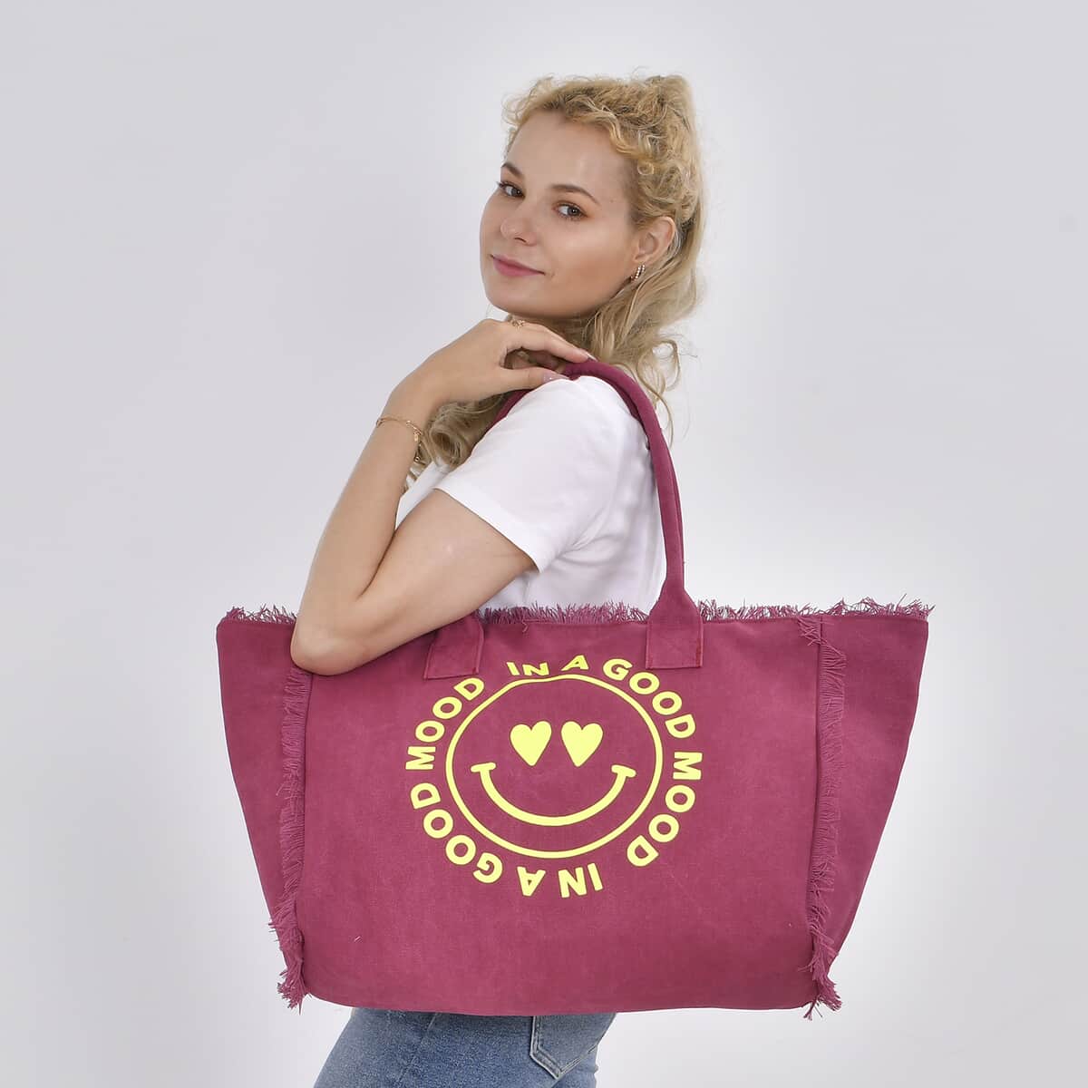 Navy Collection Wine Red Color Smiling Face with Heart-Eyes Printed Tote Bag (17.7"x7.9"x13.4") image number 1
