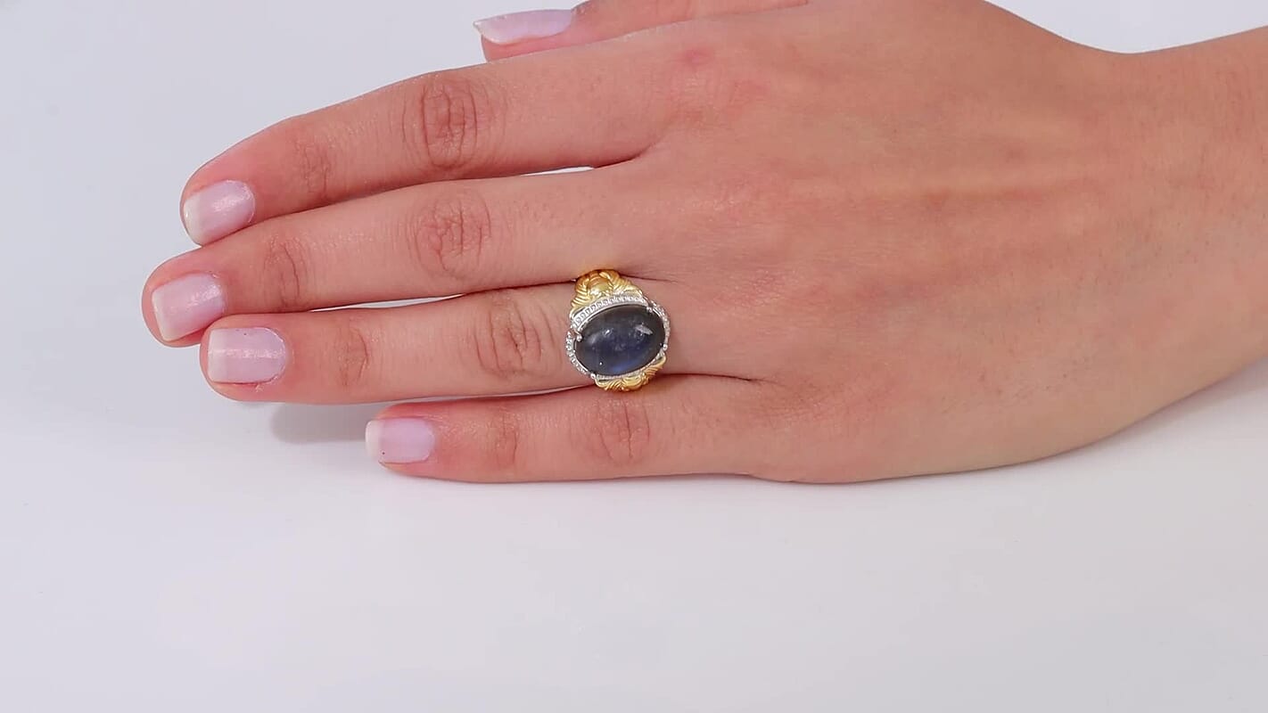 Malagasy Labradorite Solitaire Ring in 14K YG and Platinum Over Copper (Size 10.0) 6.35 ctw