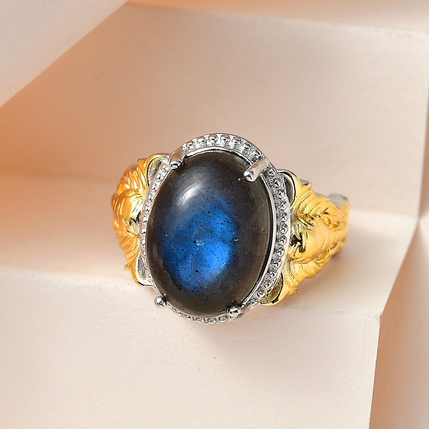 Malagasy Labradorite Solitaire Ring in 14K YG and Platinum Over Copper with Magnet (Size 10.0) 6.35 ctw