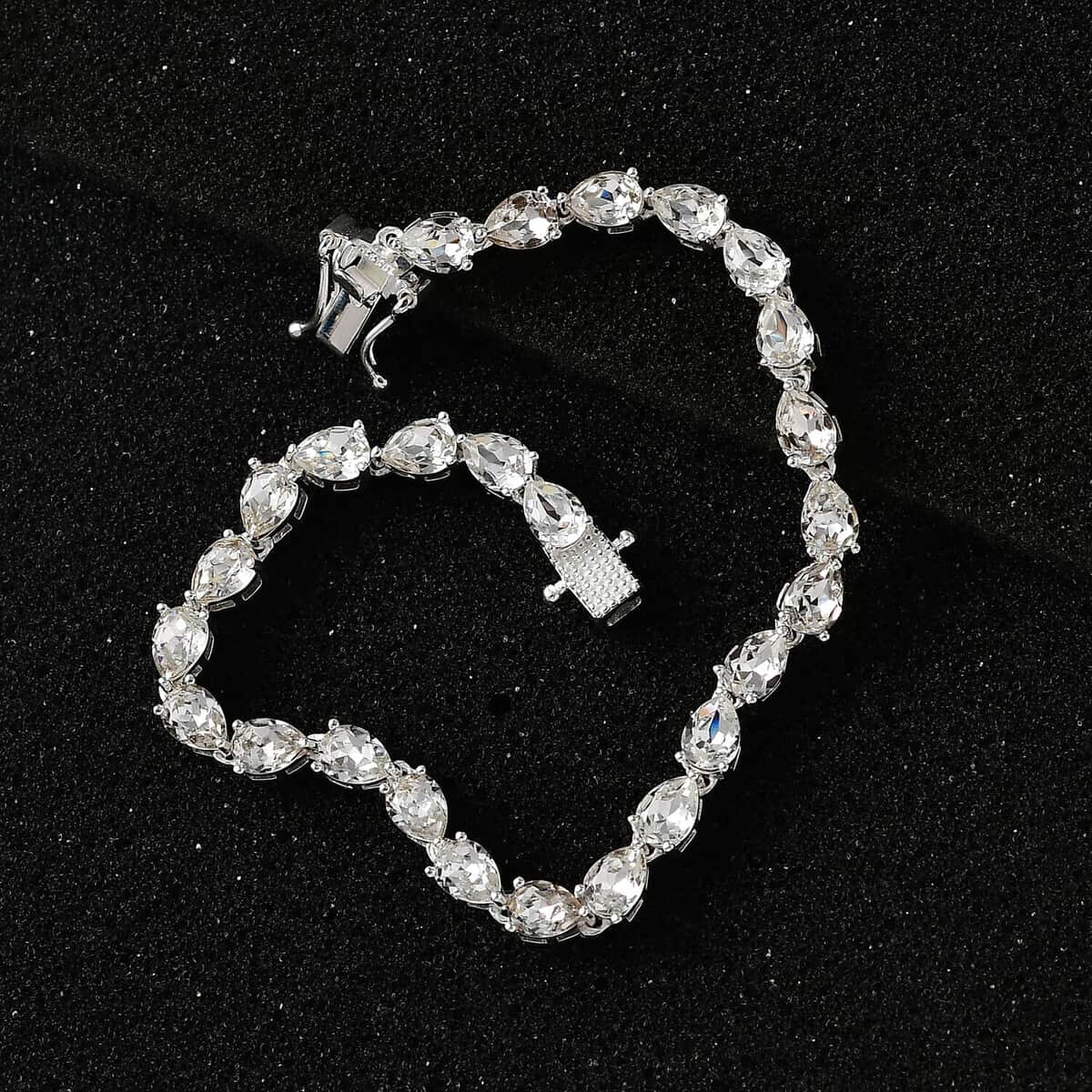 Designer Premium Austrian Crystal Link Bracelet in Sterling Silver (6.50 In) image number 1