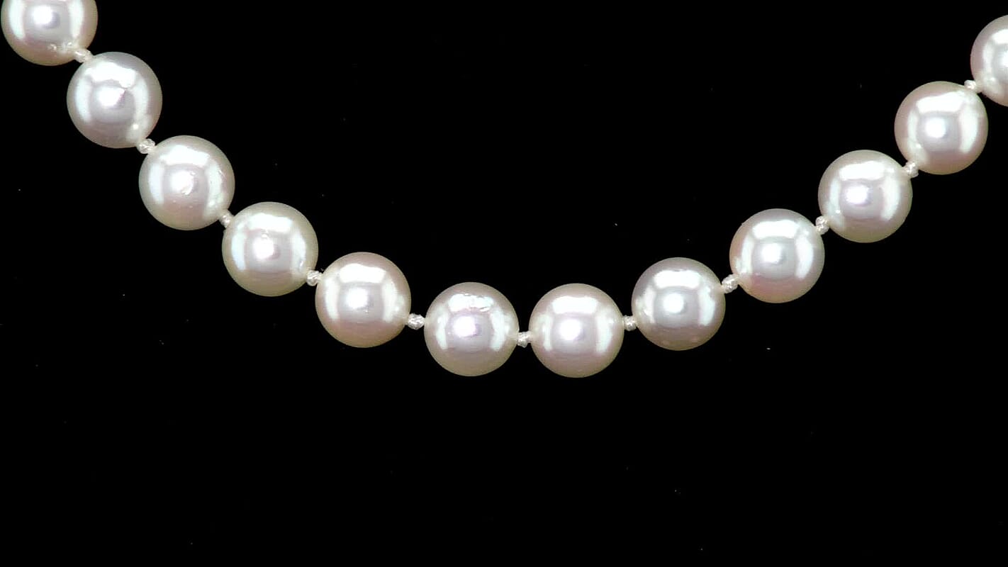 Certified & Appraised Iliana 18K White Gold Premium Japanese Akoya White Pearl 8-11mm Graduated Necklace 18-20 Inches