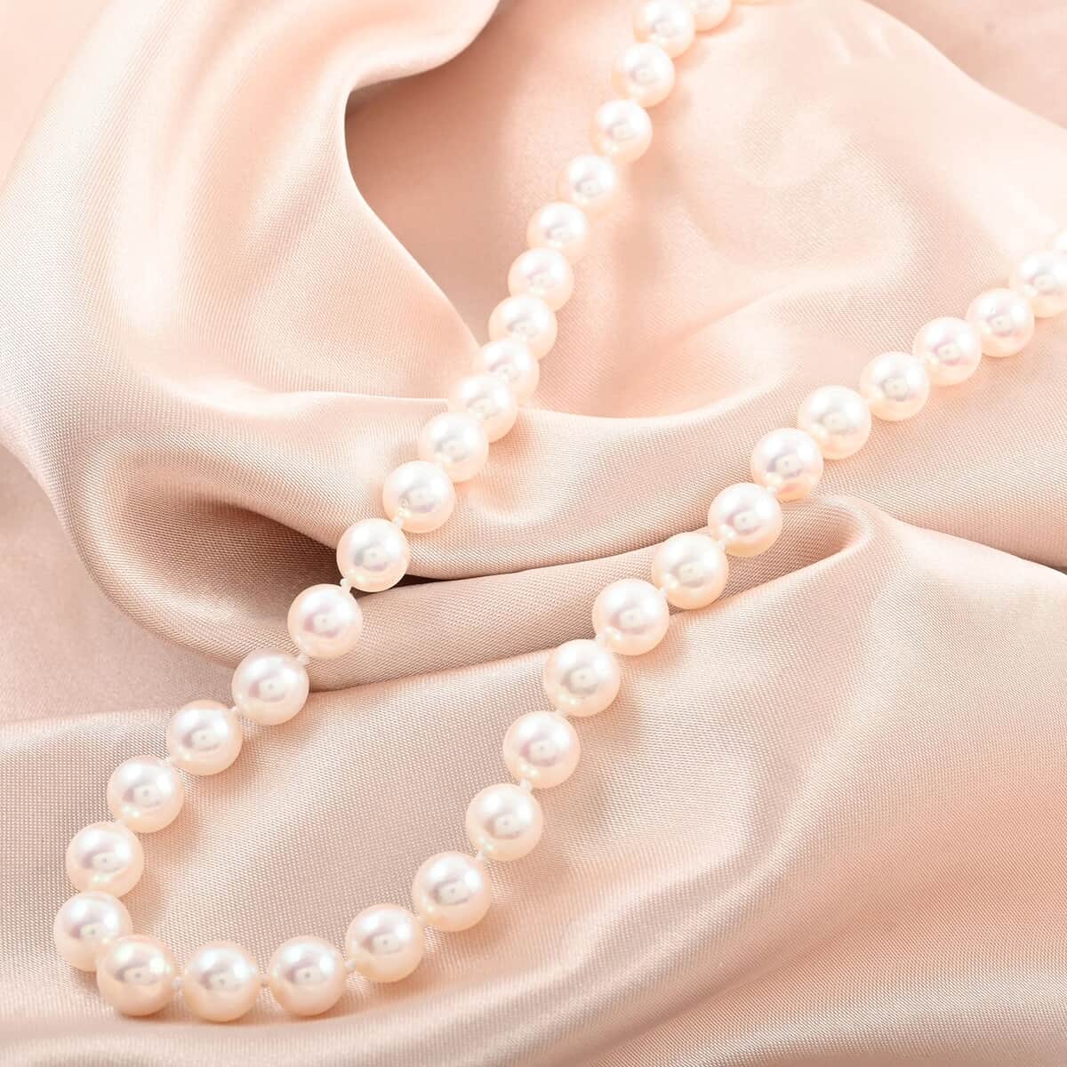 Certified & Appraised Iliana 18K Yellow Gold Premium Japanese Akoya White Pearl 8-11mm Necklace 18 Inches image number 1