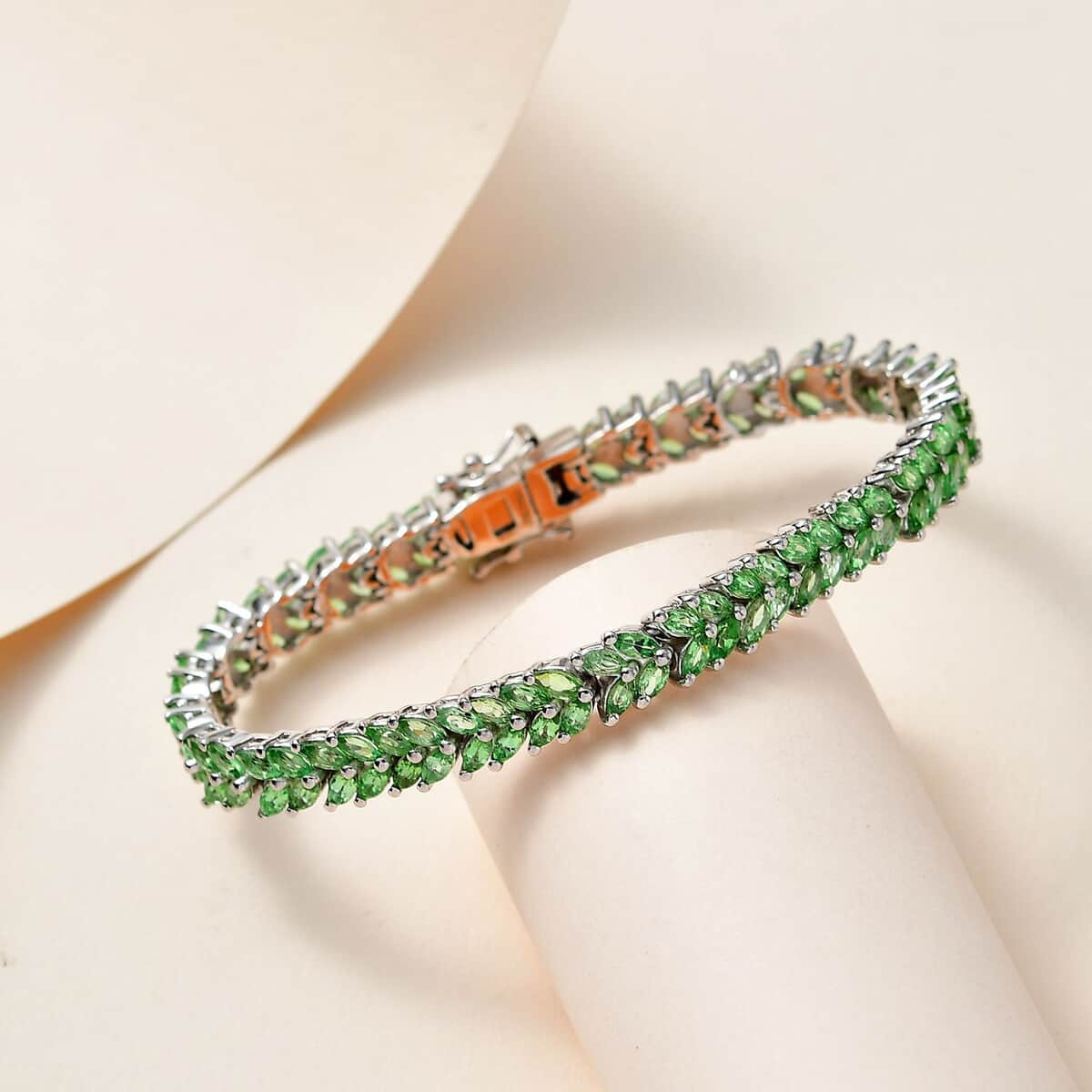 Tsavorite Garnet 9.90 ctw 2 Row Bracelet in Platinum Over Sterling Silver (7.25 In) image number 1