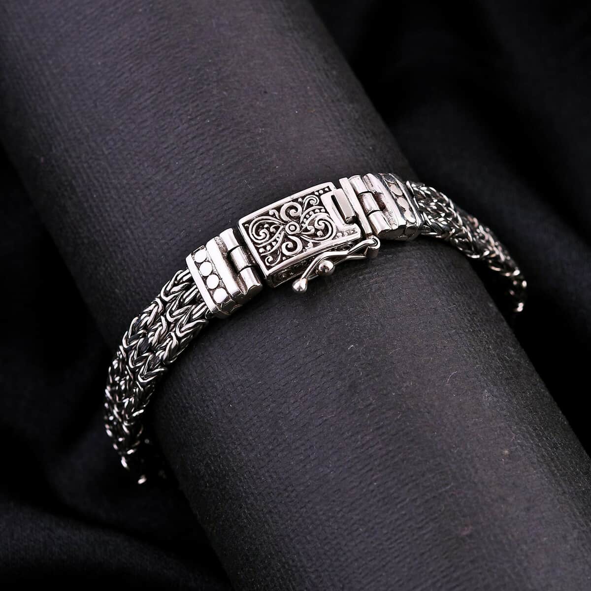 Bali Legacy Sterling Silver Borobudur Bracelet (6.50 In) 27 Grams image number 1