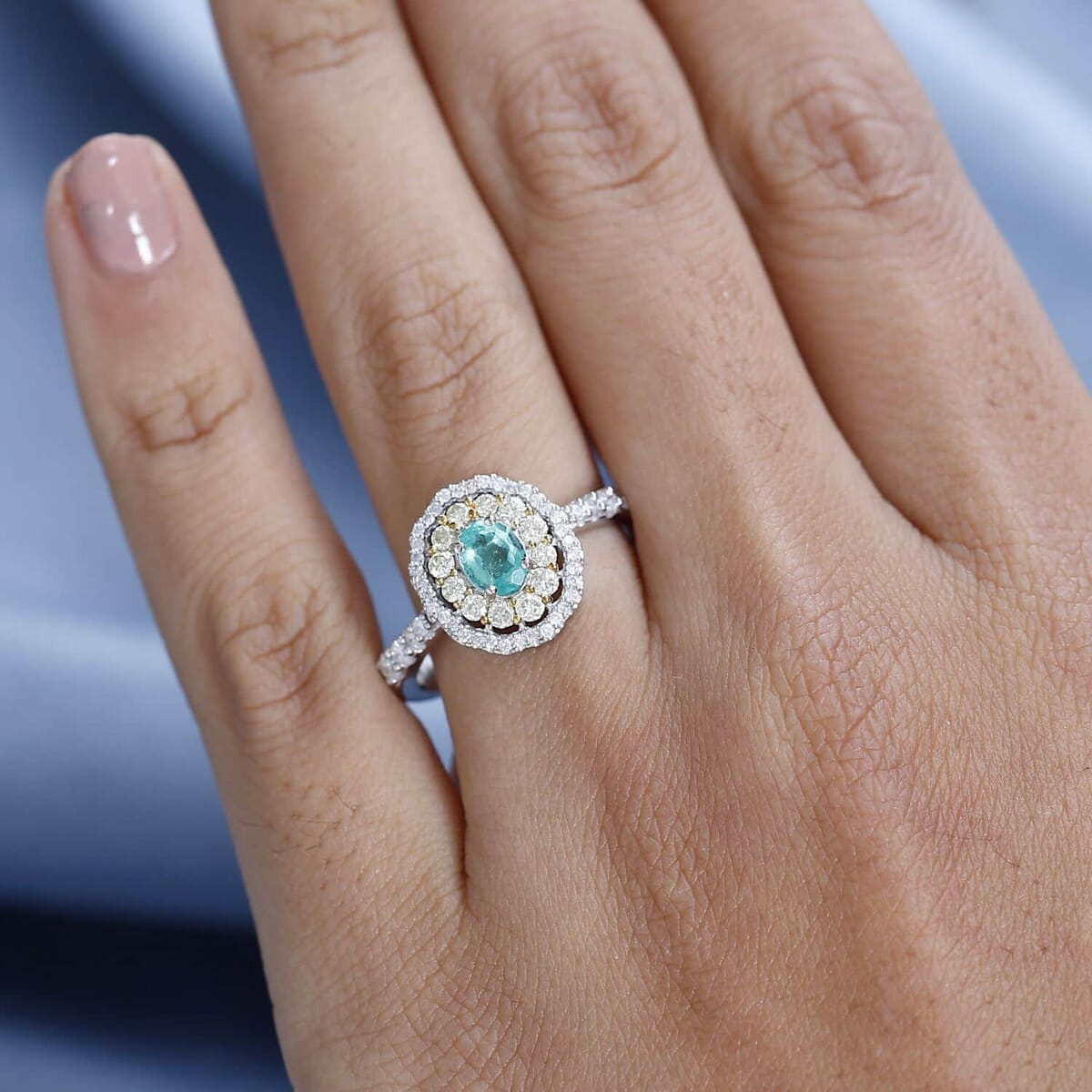 Luxoro 14K White Gold AAA Boyaca Colombian Emerald, I2 Natural Yellow and White Diamond Double Halo Ring (Size 7.5) 1.15 ctw image number 2