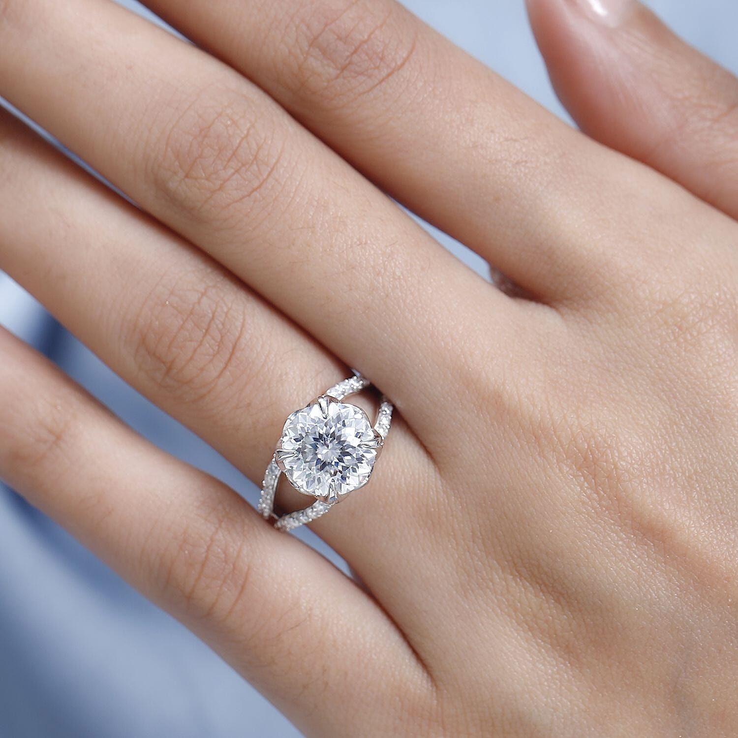 Birds Nest Cut Moissanite 4.80 ctw Split Shank Ring in Vermeil Yellow Gold Over Sterling Silver (Size 10.0)