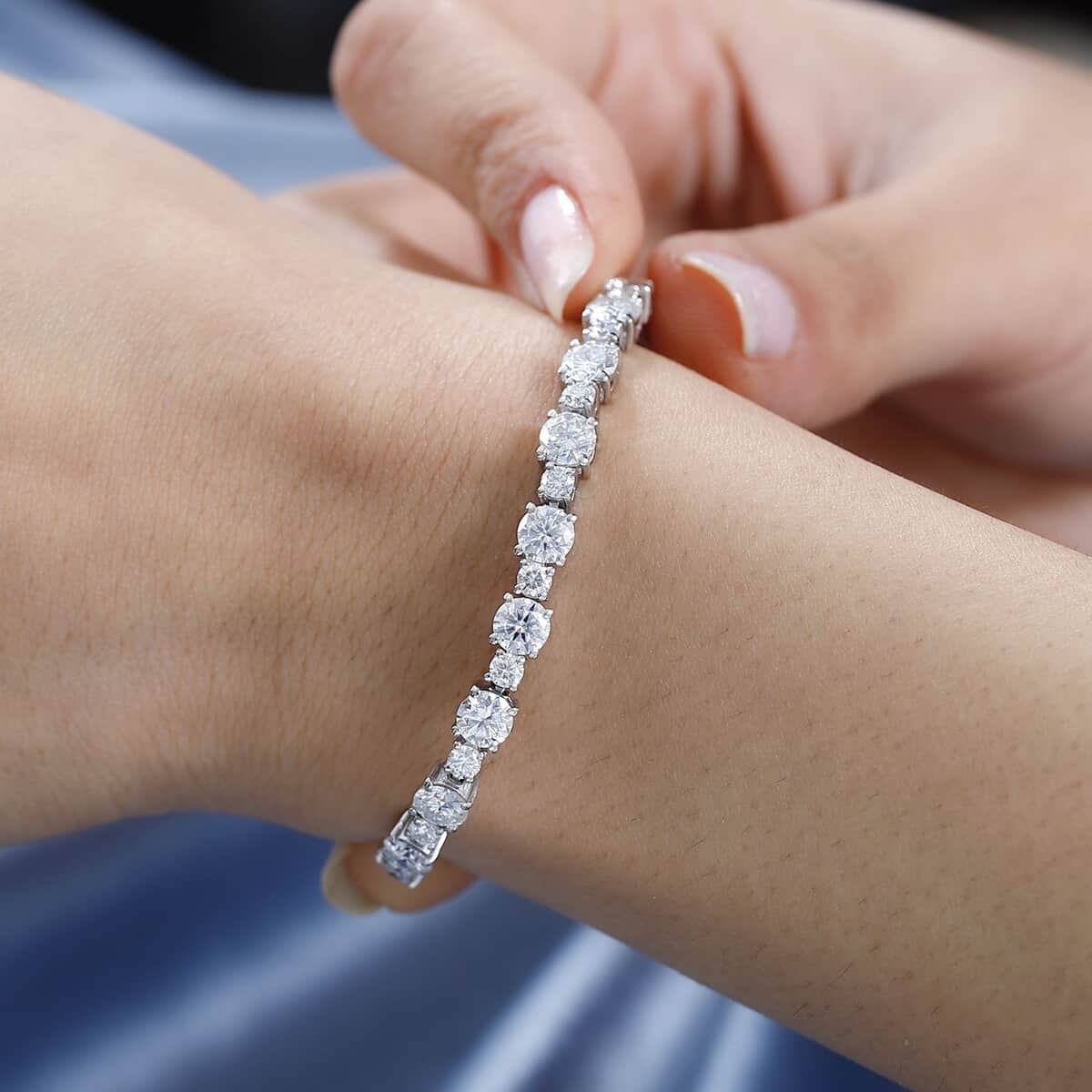 Moissanite Tennis Bracelet in Platinum Over Sterling Silver (6.50 In) 10.35 ctw image number 2