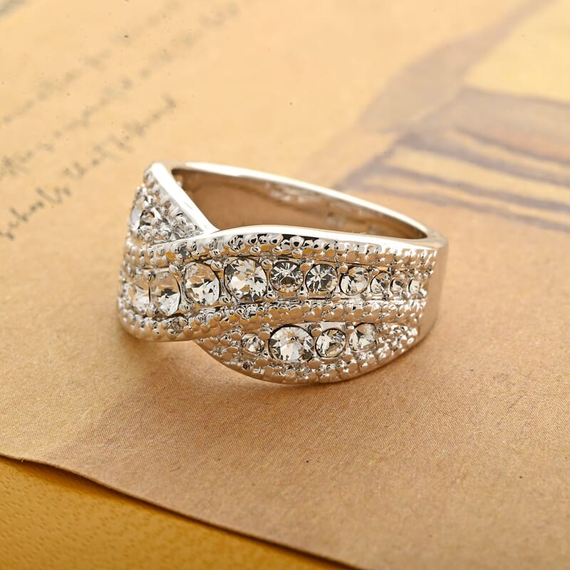 White Austrian Crystal Ring in Silvertone (Size 10.0)