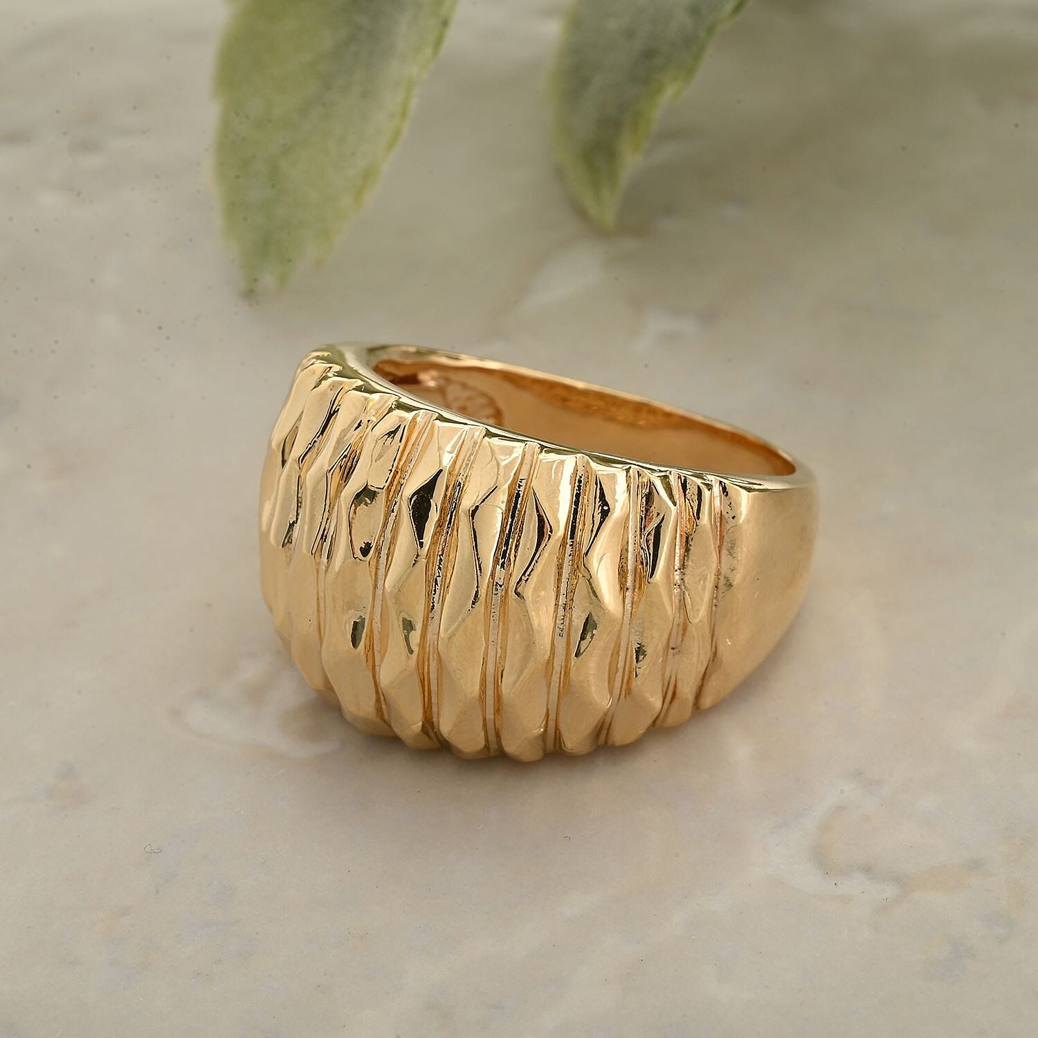 Cigar Band Ring in Goldtone (Size 10.0)