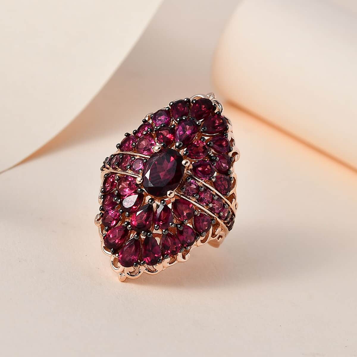 Orissa Rhodolite Garnet Cluster Ring in Vermeil RG Over Sterling Silver (Size 10.0) 8.40 ctw image number 1