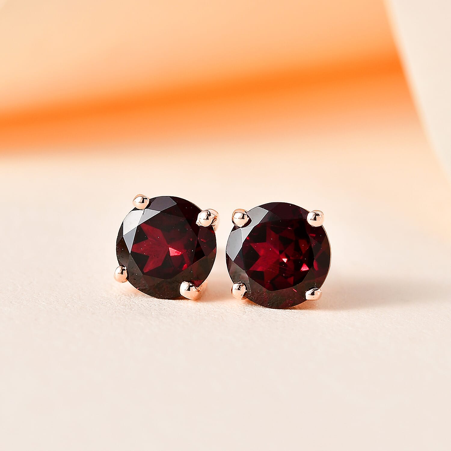Orissa Rhodolite Garnet Solitaire Stud Earrings in Vermeil Rose Gold Over Sterling Silver 3.15 ctw