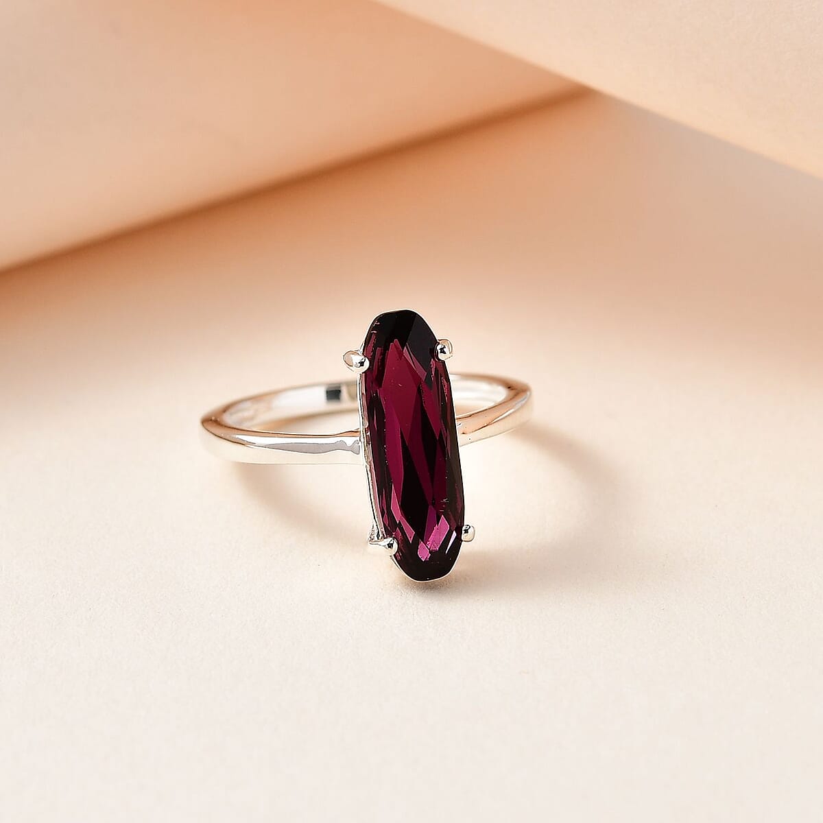 Designer Premium Foilback Amethyst Color Austrian Crystal Solitaire Ring in Sterling Silver (Size 10.0) image number 1