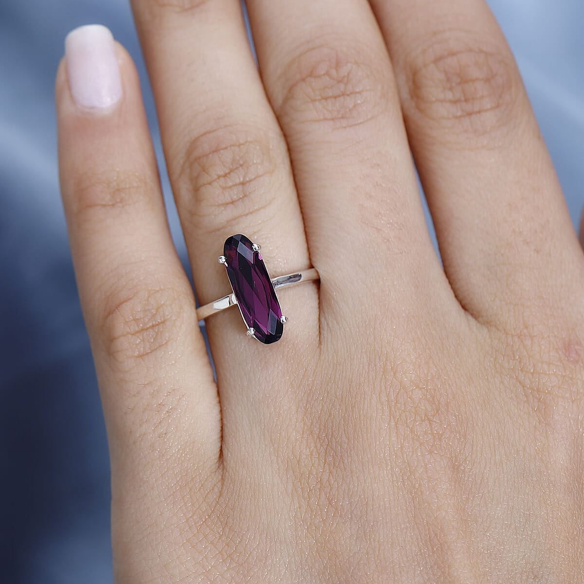 Designer Premium Foilback Amethyst Color Austrian Crystal Solitaire Ring in Sterling Silver (Size 10.0) image number 2