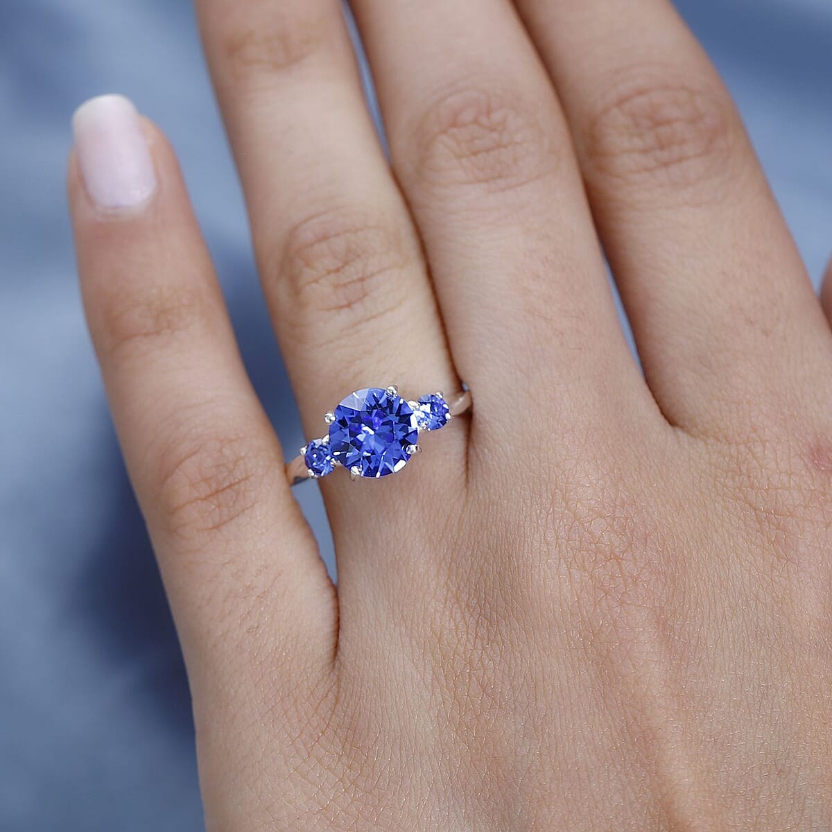 Sapphire Color Crystal 3 Stone Ring in Sterling Silver (Size 10.0) image number 2