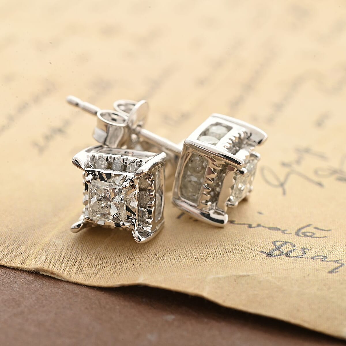 NY Closeout 10K White Gold Diamond Stud Earrings 1.00 ctw image number 1