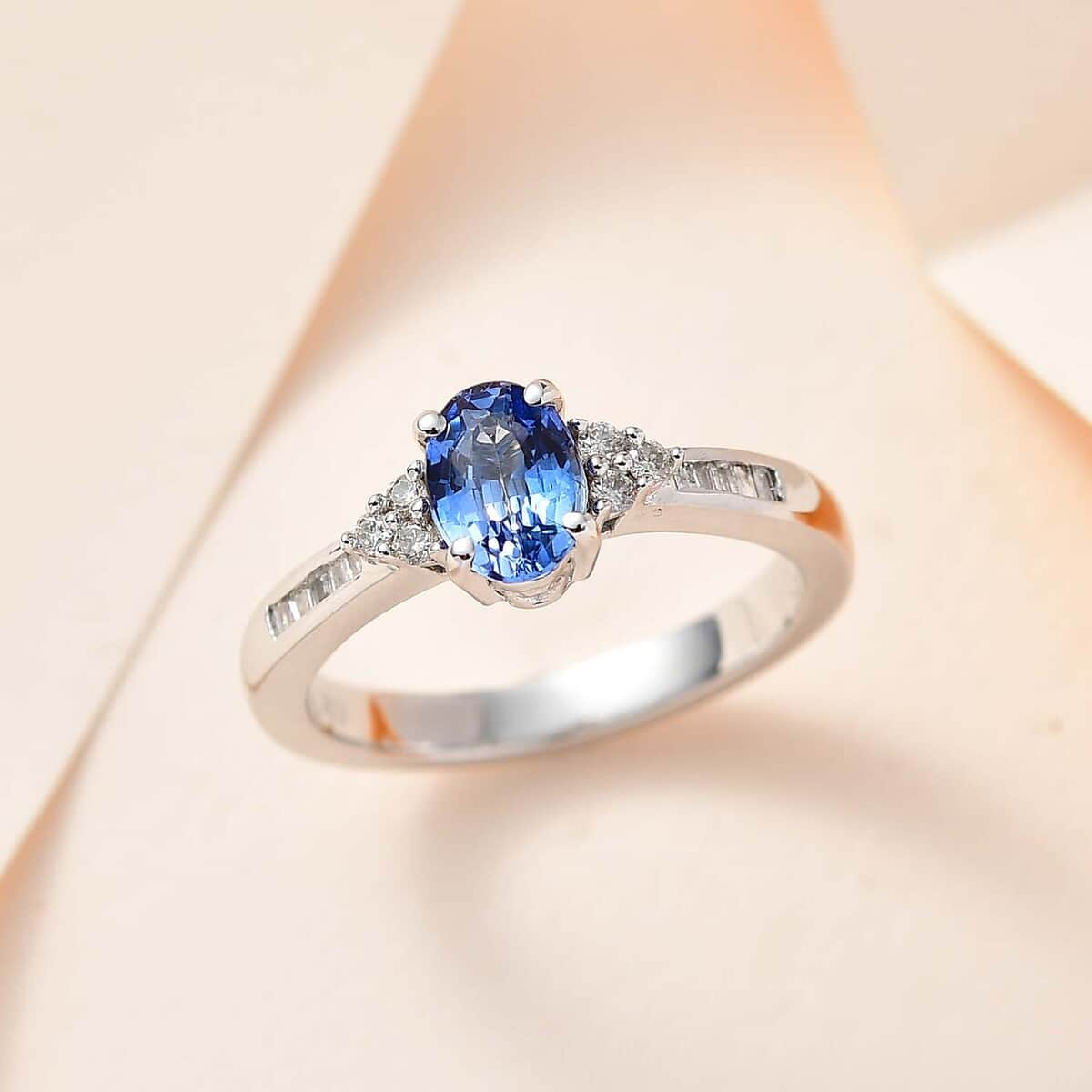 Luxoro 14K White Gold AAA Ceylon Blue Sapphire and G-H I2 Diamond Ring (Size 10.0) 1.10 ctw image number 1