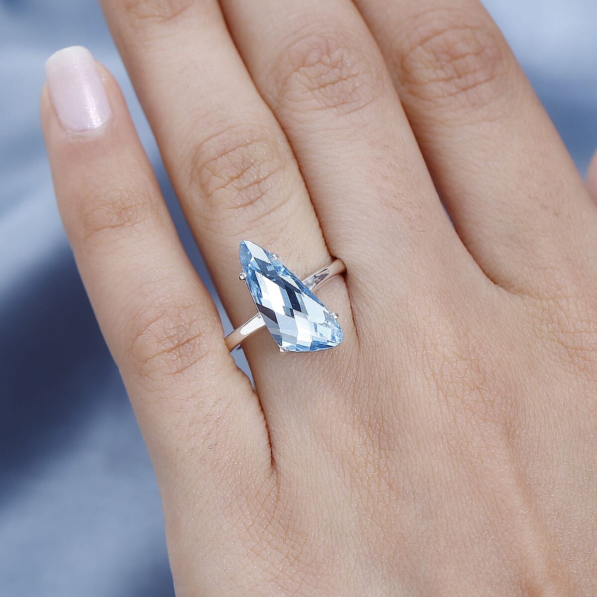 Designer Premium Aquamarine Color Austrian Crystal Solitaire Ring in Sterling Silver (Size 8.0) image number 2