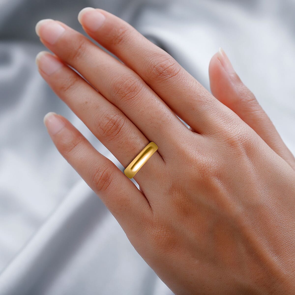 24K Yellow Gold Electroform Band Ring (Size 7.0) 1.90 Grams image number 1