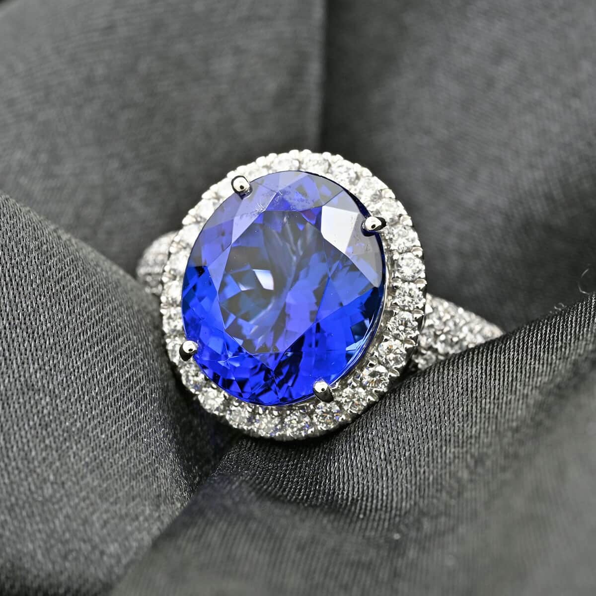 Certified & Appraised Rhapsody 950 Platinum AAAA Tanzanite and E-F VS Diamond Halo Ring (Size 6.0) 9.24 Grams 8.15 ctw image number 1