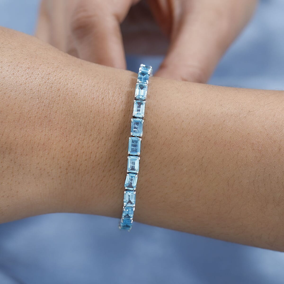 Betroka Blue Apatite Tennis Bracelet in Platinum Over Sterling Silver (7.25 In) 16.50 ctw image number 2