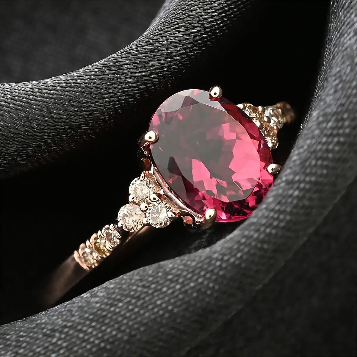 Certified & Appraised Luxoro AAA Ouro Fino Rubellite and G-H I2 Diamond 1.80 ctw Ring in 14K Rose Gold (Size 10.0) image number 1