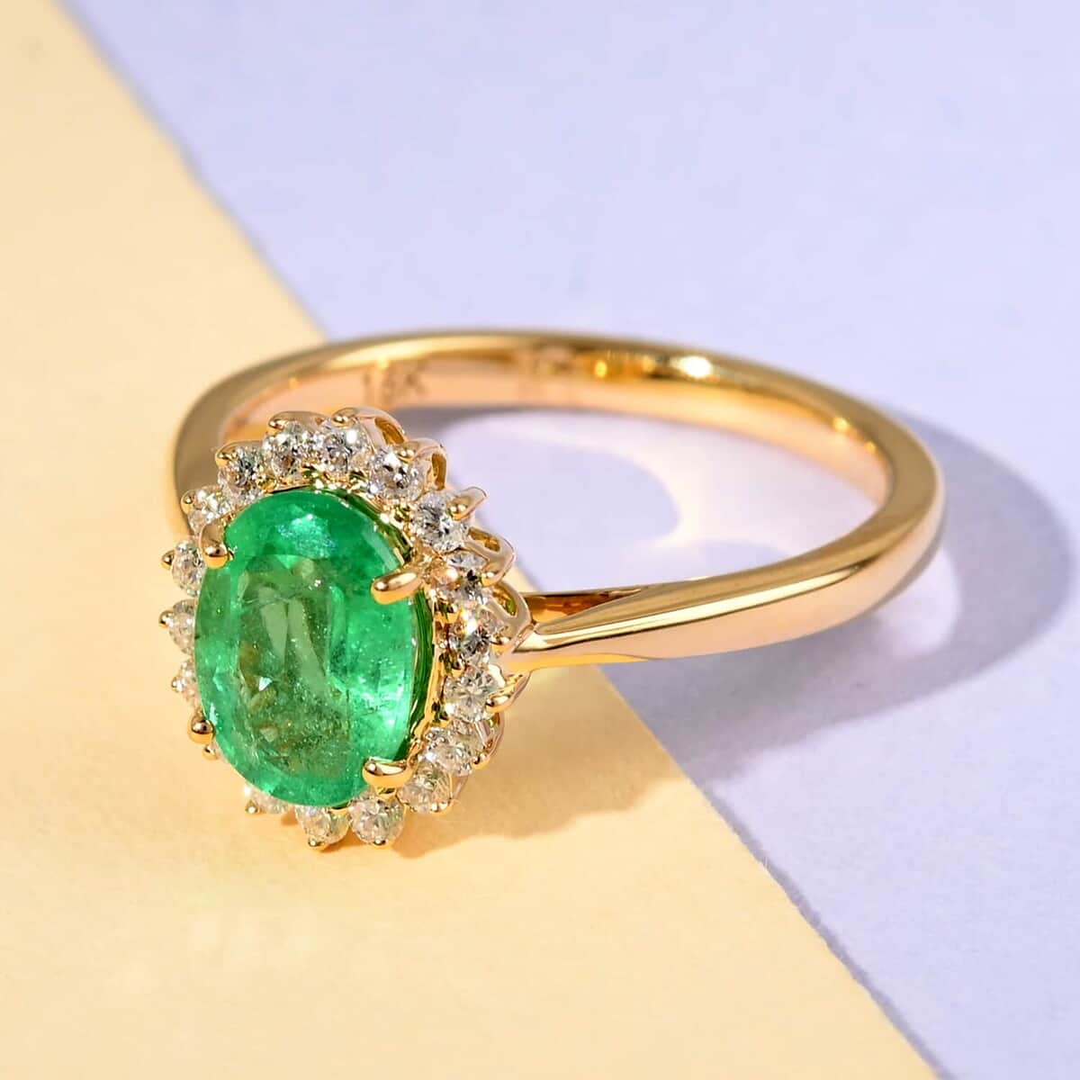 Certified & Appraised 18K Yellow Gold AAA Ethiopian Emerald and G-H SI Diamond Halo Ring (Size 10.5) 1.45 ctw image number 1