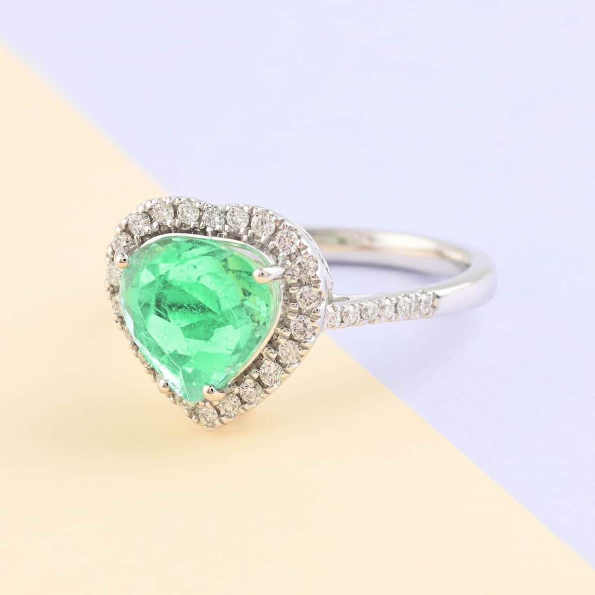 Certified & Appraised Rhapsody 950 Platinum AAAA Boyaca Colombian Emerald and E-F VS Diamond Heart Halo Ring (Size 7.5) 4.30 Grams 2.25 ctw image number 1