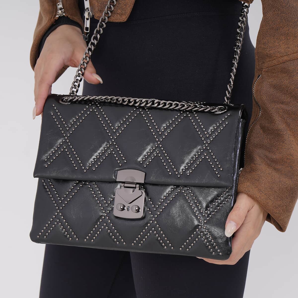 Black Genuine Leather Crossbody Bag (11.4"x7.9"x6.3") With Shoulder Strap image number 2