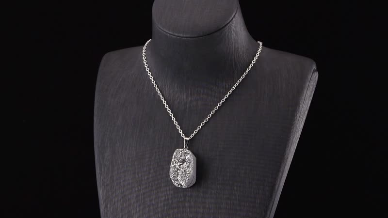 Silver Color Plated Drusy Quartz Pendant Necklace 20 Inches in Stainless Steel 85.00 ctw