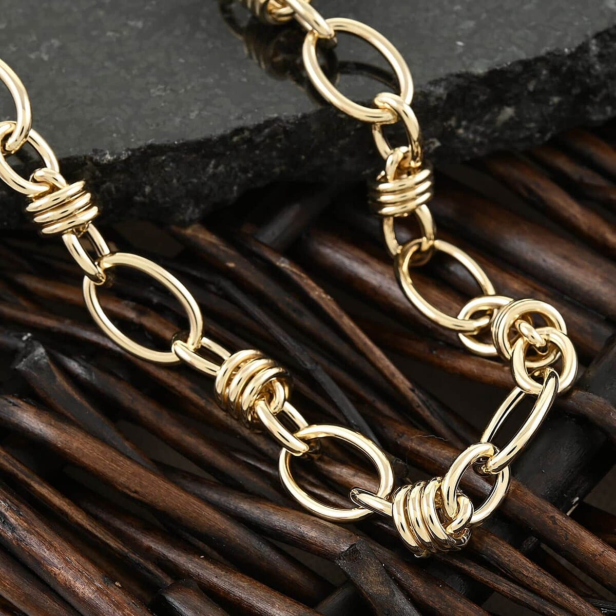 Italian 10K Yellow Gold 8.3mm Rolling Rolo Necklace 18-20 Inches 8.8 Grams image number 1