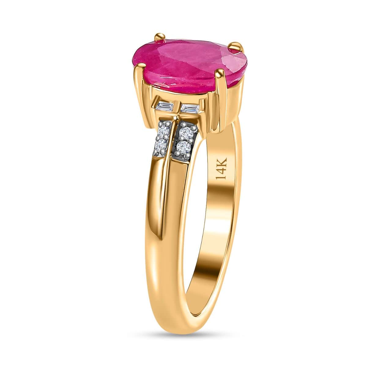 Luxoro 14K Yellow Gold AAA Montepuez Ruby and G-H I2 Diamond Statement Ring (Size 8.0) 4 Grams 2.40 ctw image number 3