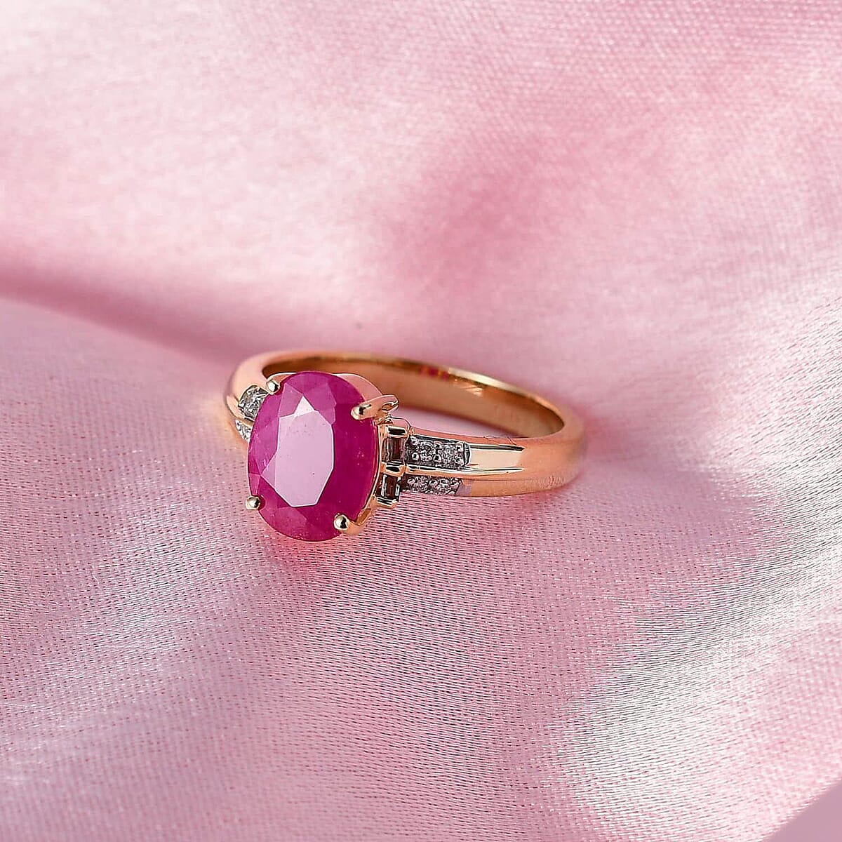 Luxoro 14K Yellow Gold AAA Mozambique Ruby, Diamond (G-H, I2) Ring (Size 9.5) (4 g) 2.40 ctw image number 1