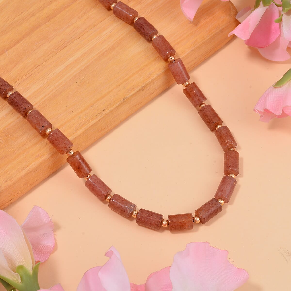 Strawberry Quartz 12x8mm Necklace 18-20 Inches in Goldtone 201.40 ctw image number 1