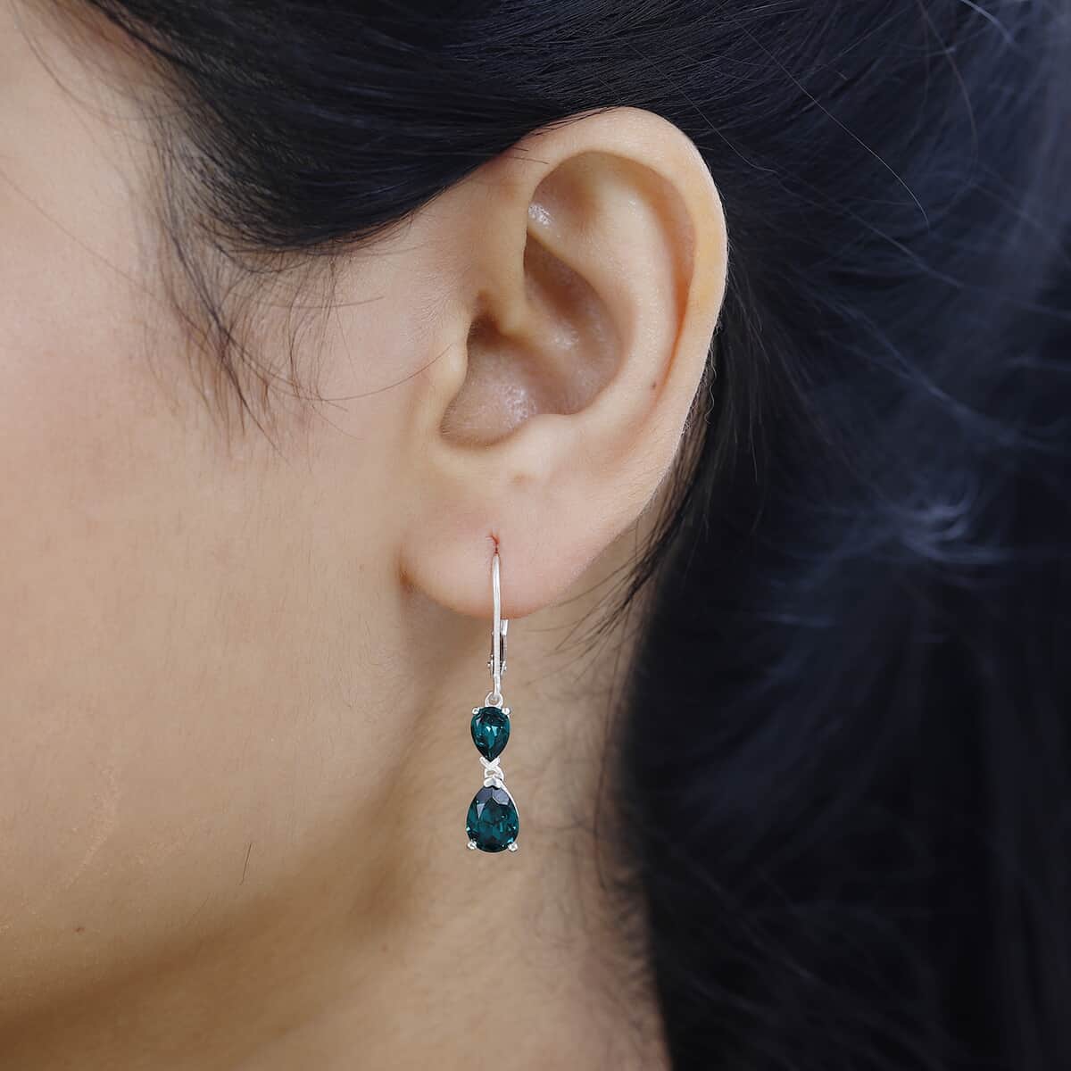 Designer Premium Emerald Color Austrian Crystal Earrings in Sterling Silver image number 2