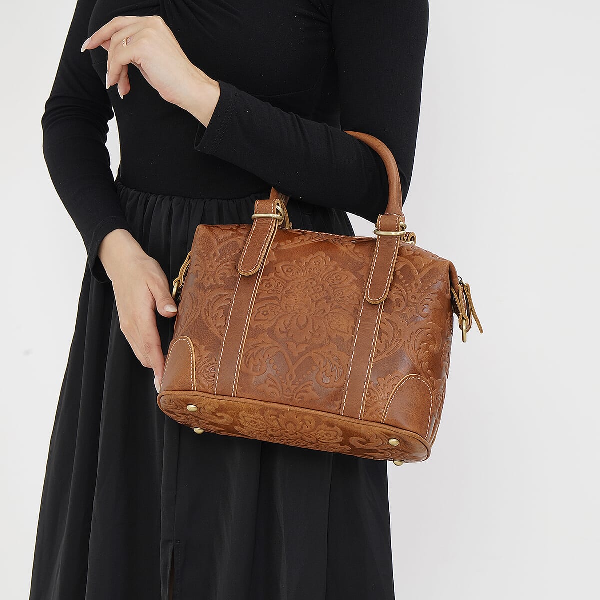 Italy Retro Noble Collection Brown Color Genuine Leather Crossbody Bag With Handle Drop and Shoulder Strap image number 2