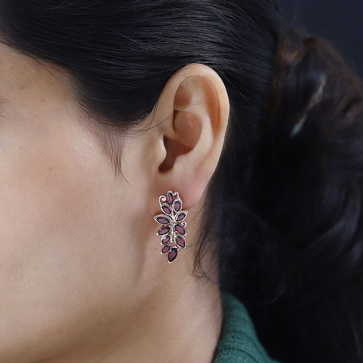 Orissa Rhodolite Garnet Leafs Earrings in Vermeil Rose Gold Over Sterling Silver 5.70 ctw image number 2
