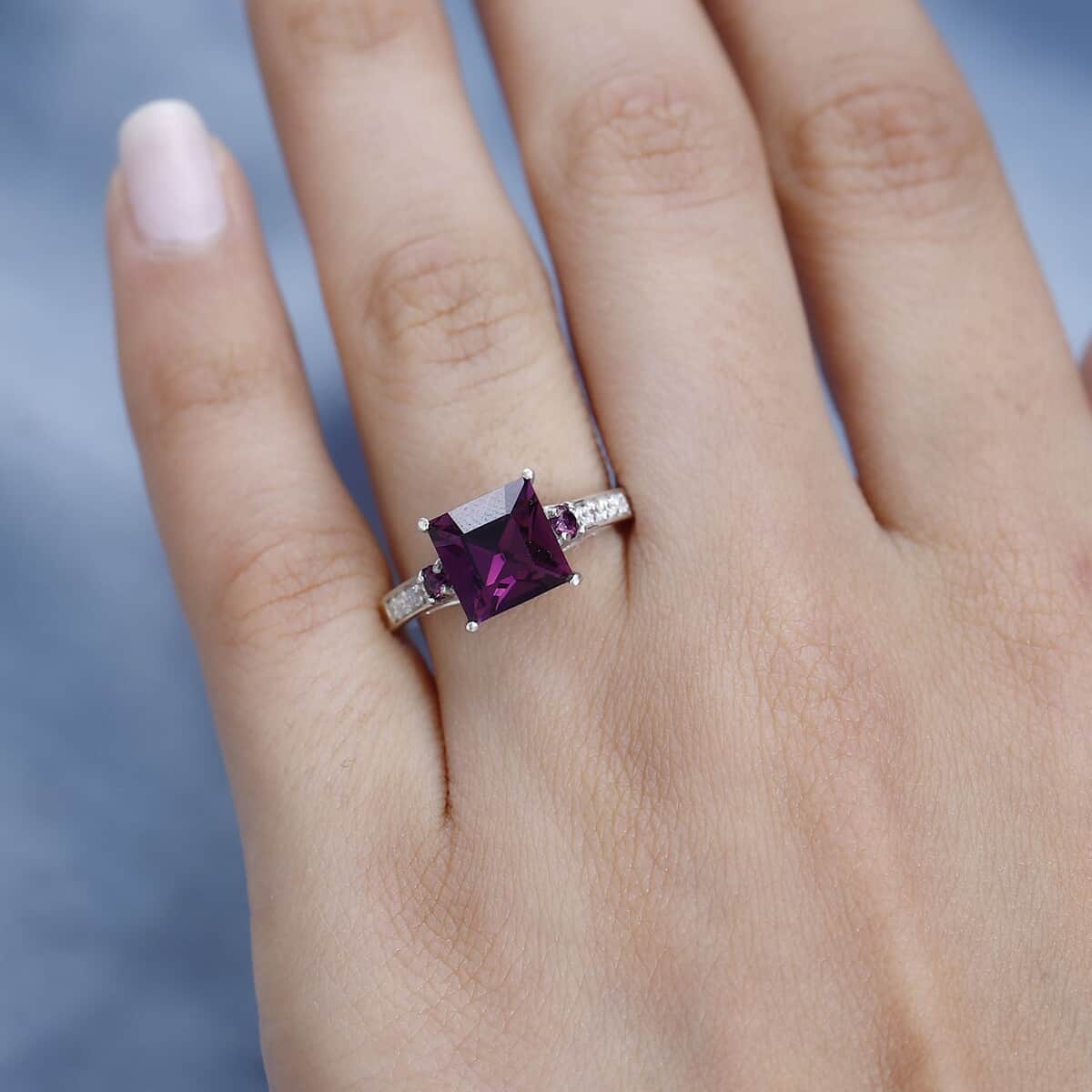 Designer Premium Foilback Amethyst Color Austrian Crystal and Simulated Diamond Ring in Platinum Over Sterling Silver (Size 7.0) image number 2
