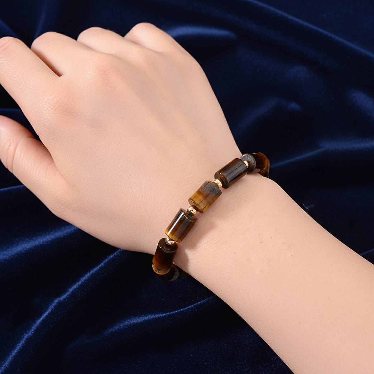 Yellow Tigers Eye 93.65 ctw Barrel Bracelet in Goldtone (7-9In) image number 2