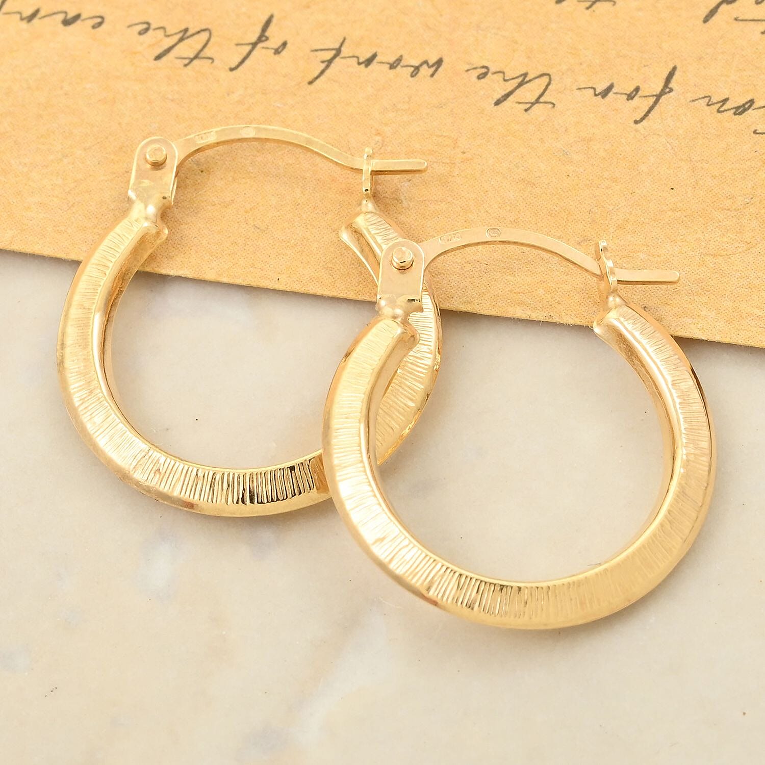 14K Yellow Gold Hoop Earrings 0.35 Grams