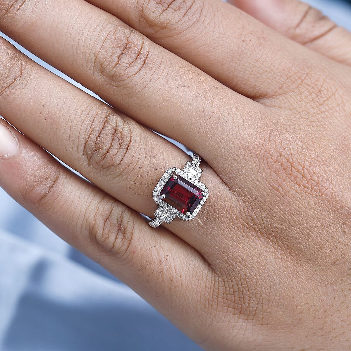 Rhapsody AAAA Ouro Fino Rubellite and E-F VS2 Diamond 3.30 ctw Ring in 950 Platinum (Size 7.0) 6.35 Grams image number 2