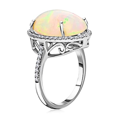 Certified & Appraised Iliana 18K White Gold AAA Ethiopian Welo Opal and G-H SI Diamond Halo Ring (Size 10.5) 5.35 Grams 6.50 ctw