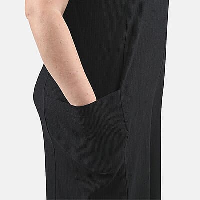 Tamsy Black Solid Textured Double Rib Knit V-Neck Jumpsuit - S