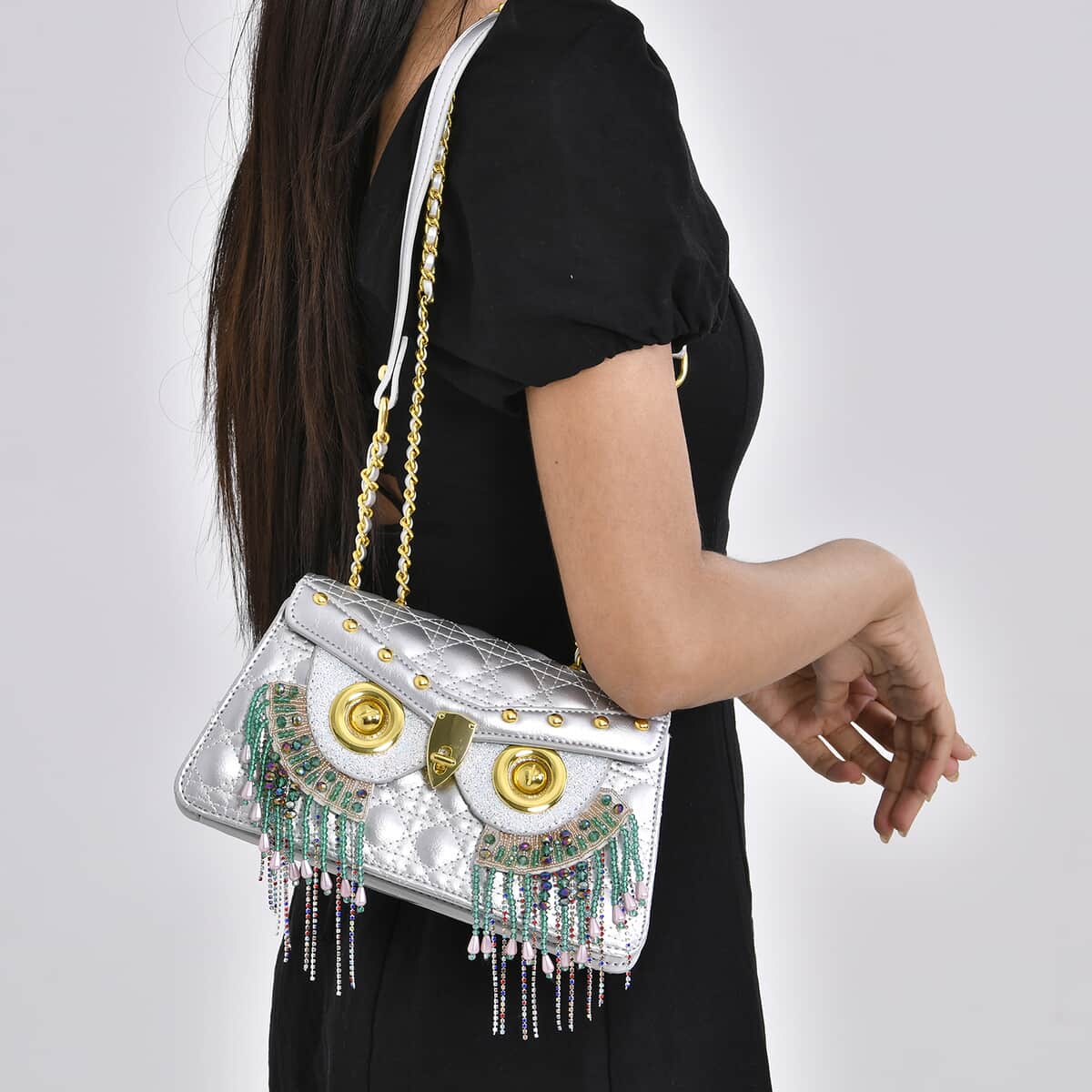 Luyitechuanqi Life Style Silver Owl Shape Faux Leather Crossbody Bag with Shoulder Strap image number 2