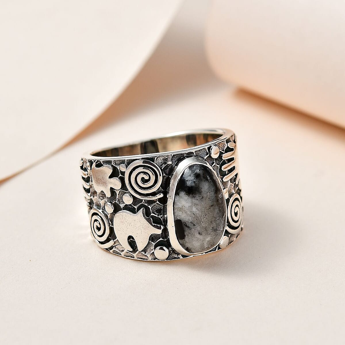 Artisan Crafted White Buffalo 5.35 ctw Cowboy Hat Ring in Sterling Silver (Size 8.0) image number 1